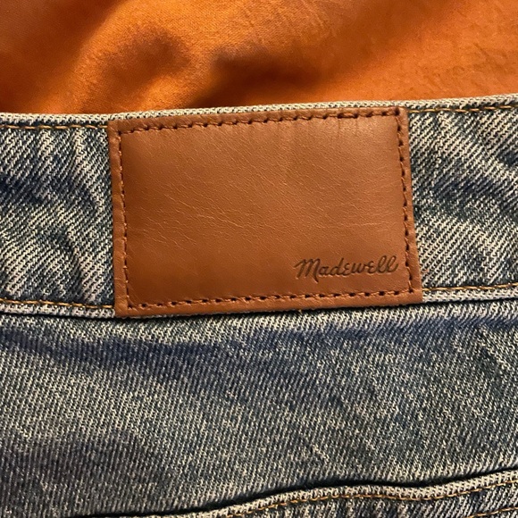 The Plus High-Rise Slim Boyjean in Neal Wash: TENCEL Denim Edition - Picture 4 of 6